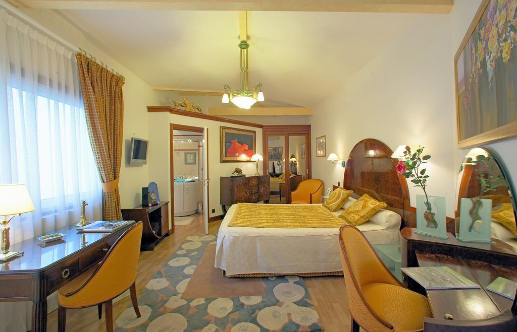 סן-ז'אן-דה-לוז Hotel Parc Victoria חדר תמונה